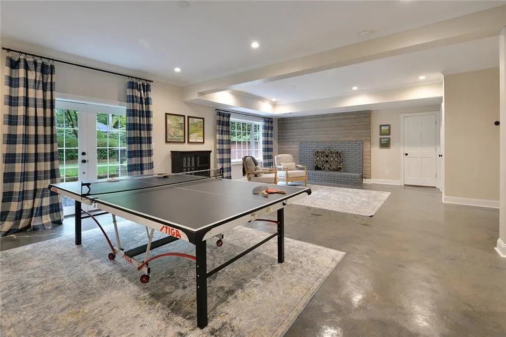 6200 Old Hickory Point, Atlanta, Georgia 30328, 5 Bedrooms Bedrooms, ,5 BathroomsBathrooms,Residential,Sold,6200 Old Hickory Point,6567715