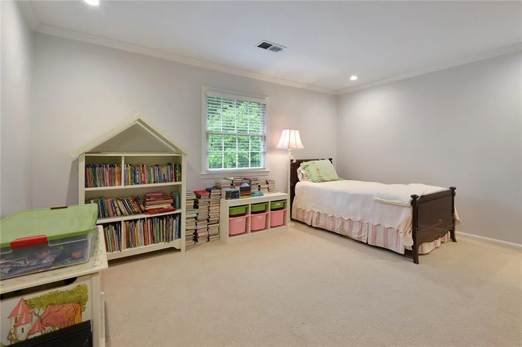 6200 Old Hickory Point, Atlanta, Georgia 30328, 5 Bedrooms Bedrooms, ,5 BathroomsBathrooms,Residential,Sold,6200 Old Hickory Point,6567715