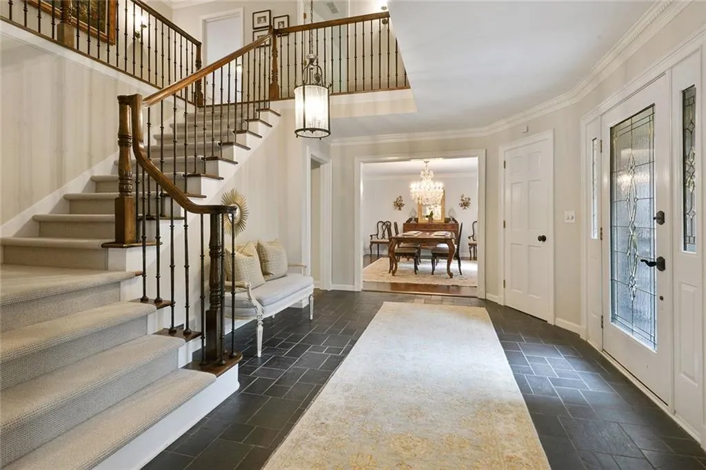 6200 Old Hickory Point, Atlanta, Georgia 30328, 5 Bedrooms Bedrooms, ,5 BathroomsBathrooms,Residential,Sold,6200 Old Hickory Point,6567715