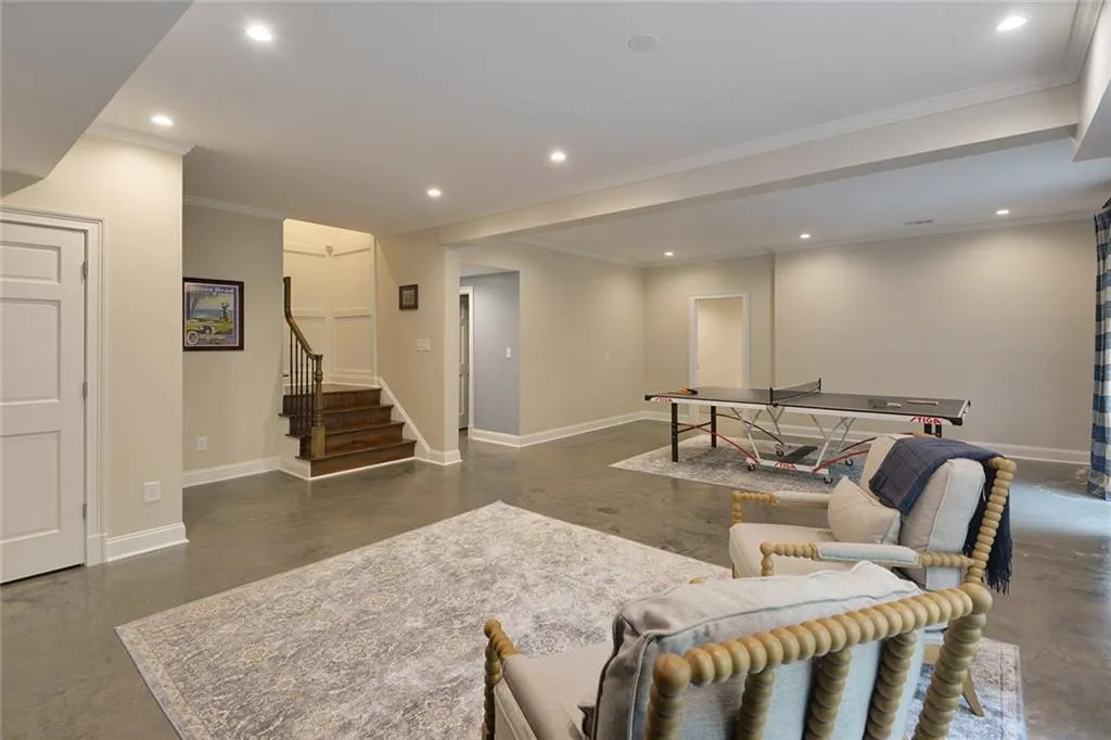 6200 Old Hickory Point, Atlanta, Georgia 30328, 5 Bedrooms Bedrooms, ,5 BathroomsBathrooms,Residential,Sold,6200 Old Hickory Point,6567715