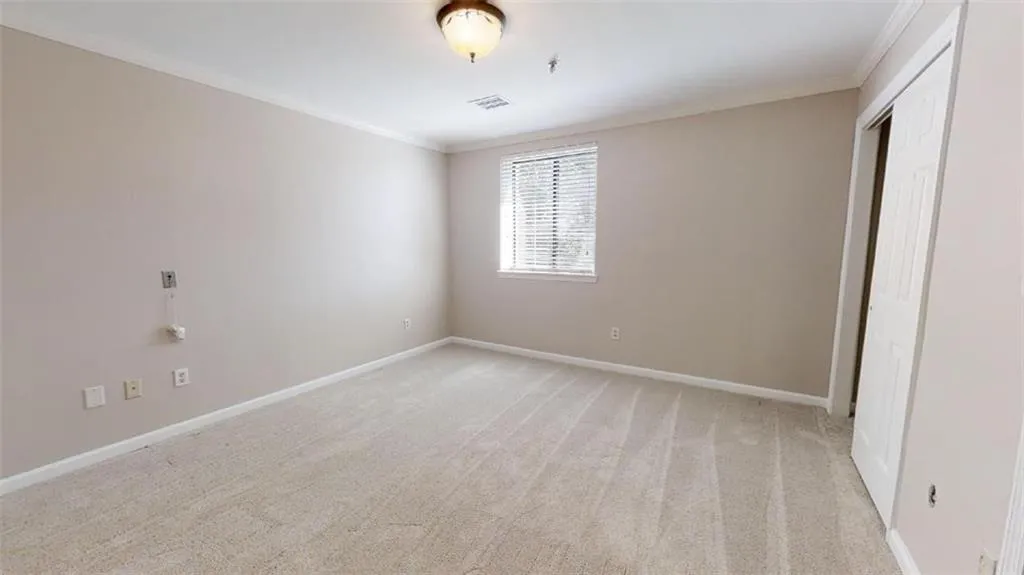 300 Johnson Ferry Road Ne Unit B312, Sandy Springs, Georgia 30328, 1 Bedroom Bedrooms, ,1 BathroomBathrooms,Residential,Sold,300 Johnson Ferry Road Ne Unit B312,6620836