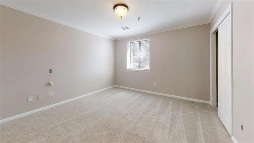 300 Johnson Ferry Road Ne Unit B312, Sandy Springs, Georgia 30328, 1 Bedroom Bedrooms, ,1 BathroomBathrooms,Residential,Sold,300 Johnson Ferry Road Ne Unit B312,6620836