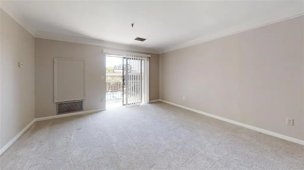 300 Johnson Ferry Road Ne Unit B312, Sandy Springs, Georgia 30328, 1 Bedroom Bedrooms, ,1 BathroomBathrooms,Residential,Sold,300 Johnson Ferry Road Ne Unit B312,6620836