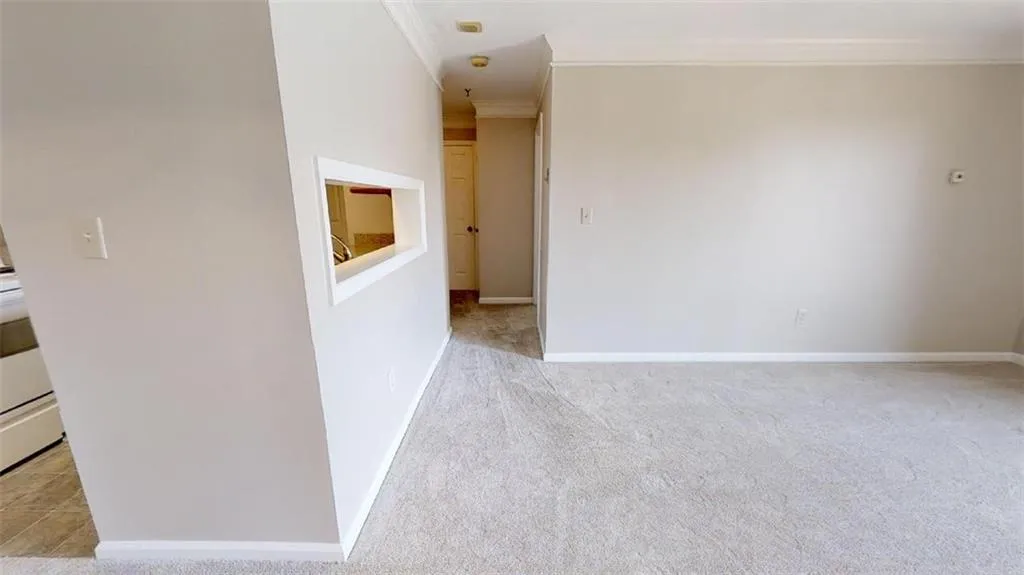 300 Johnson Ferry Road Ne Unit B312, Sandy Springs, Georgia 30328, 1 Bedroom Bedrooms, ,1 BathroomBathrooms,Residential,Sold,300 Johnson Ferry Road Ne Unit B312,6620836