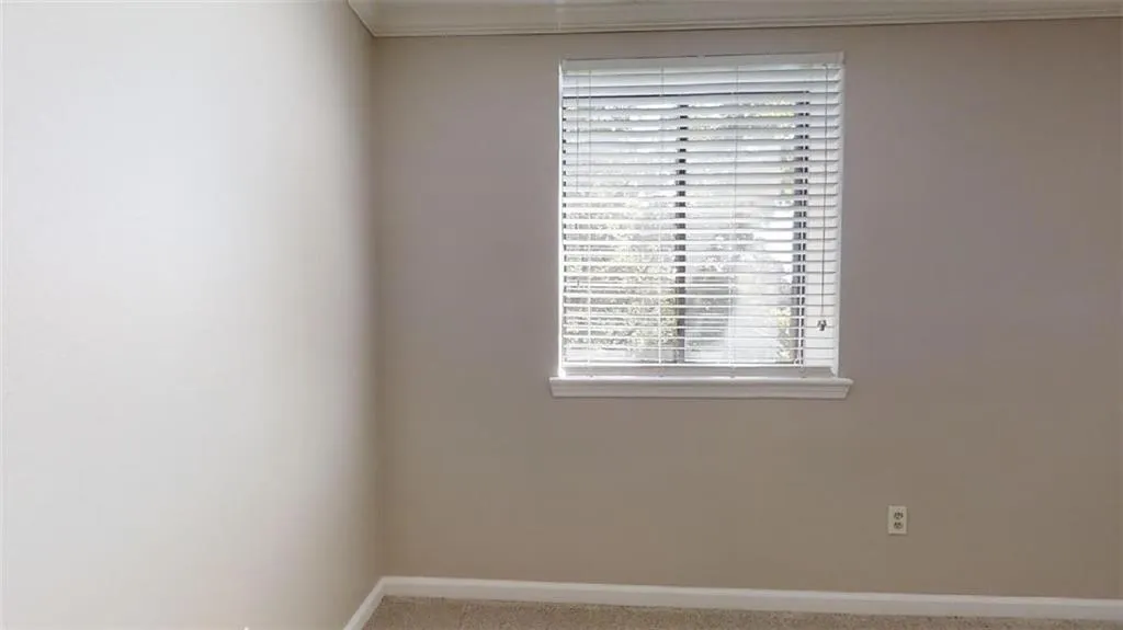 300 Johnson Ferry Road Ne Unit B312, Sandy Springs, Georgia 30328, 1 Bedroom Bedrooms, ,1 BathroomBathrooms,Residential,Sold,300 Johnson Ferry Road Ne Unit B312,6620836