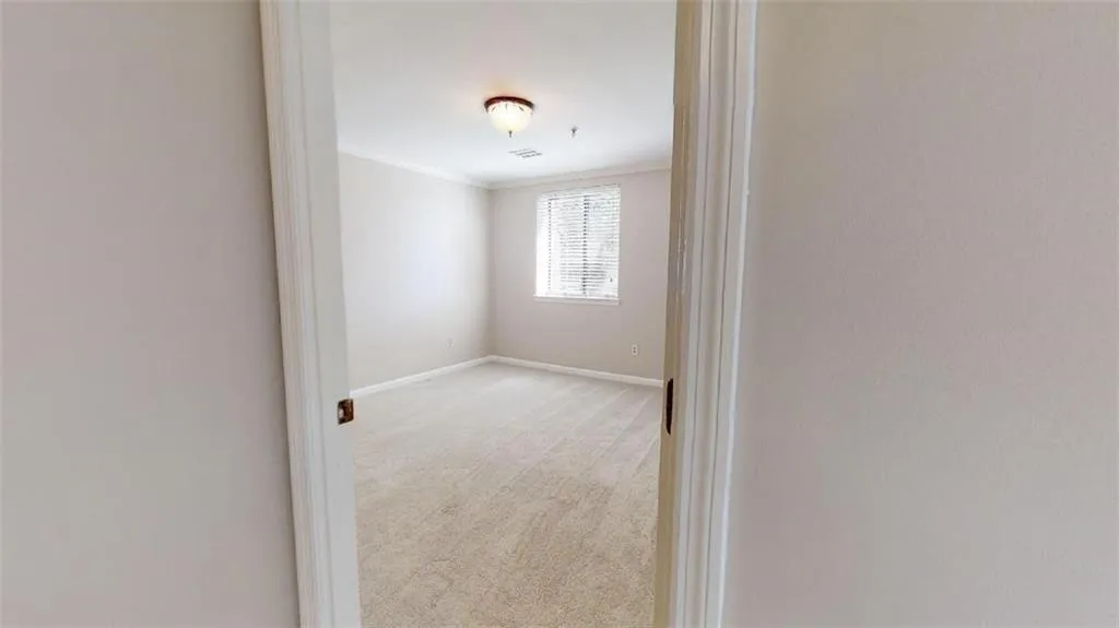 300 Johnson Ferry Road Ne Unit B312, Sandy Springs, Georgia 30328, 1 Bedroom Bedrooms, ,1 BathroomBathrooms,Residential,Sold,300 Johnson Ferry Road Ne Unit B312,6620836