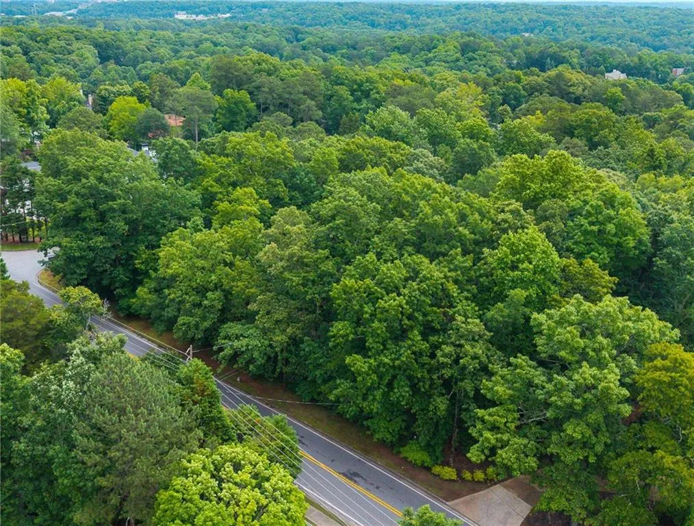 5680 Whitner Drive, Atlanta, Georgia 30327, 3 Bedrooms Bedrooms, ,2 BathroomsBathrooms,Residential,For Sale,5680 Whitner Drive,7646920