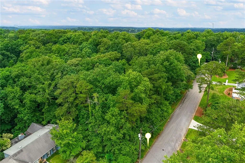 5680 Whitner Drive, Atlanta, Georgia 30327, 3 Bedrooms Bedrooms, ,2 BathroomsBathrooms,Residential,For Sale,5680 Whitner Drive,7646920