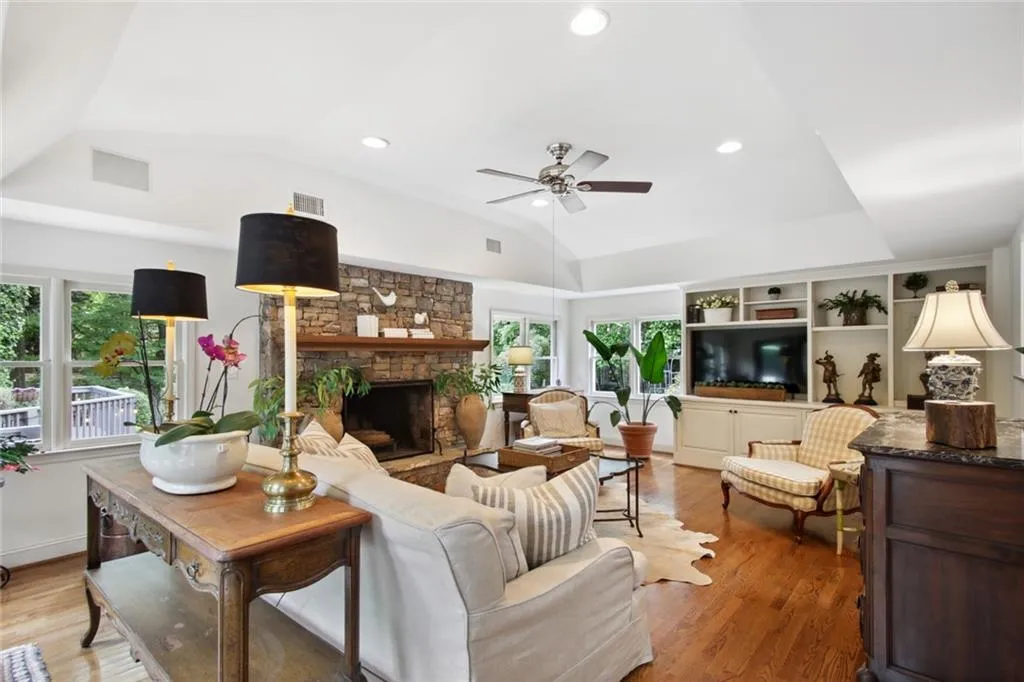 4660 Hitching Post Trail Ne, Atlanta, Georgia 30342, 3 Bedrooms Bedrooms, ,3 BathroomsBathrooms,Residential,Sold,4660 Hitching Post Trail Ne,7041206