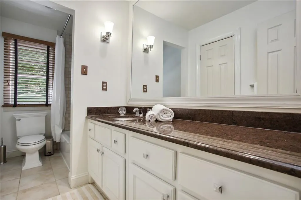 4660 Hitching Post Trail Ne, Atlanta, Georgia 30342, 3 Bedrooms Bedrooms, ,3 BathroomsBathrooms,Residential,Sold,4660 Hitching Post Trail Ne,7041206