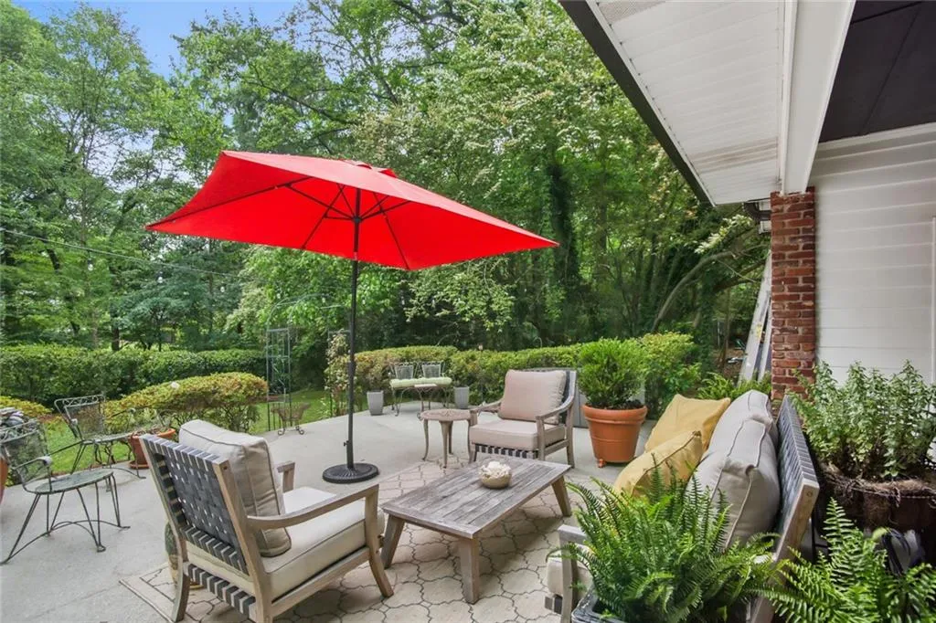 4660 Hitching Post Trail Ne, Atlanta, Georgia 30342, 3 Bedrooms Bedrooms, ,3 BathroomsBathrooms,Residential,Sold,4660 Hitching Post Trail Ne,7041206