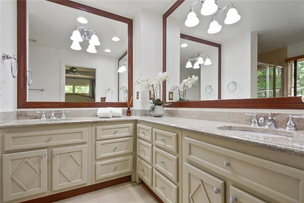 4660 Hitching Post Trail Ne, Atlanta, Georgia 30342, 3 Bedrooms Bedrooms, ,3 BathroomsBathrooms,Residential,Sold,4660 Hitching Post Trail Ne,7041206