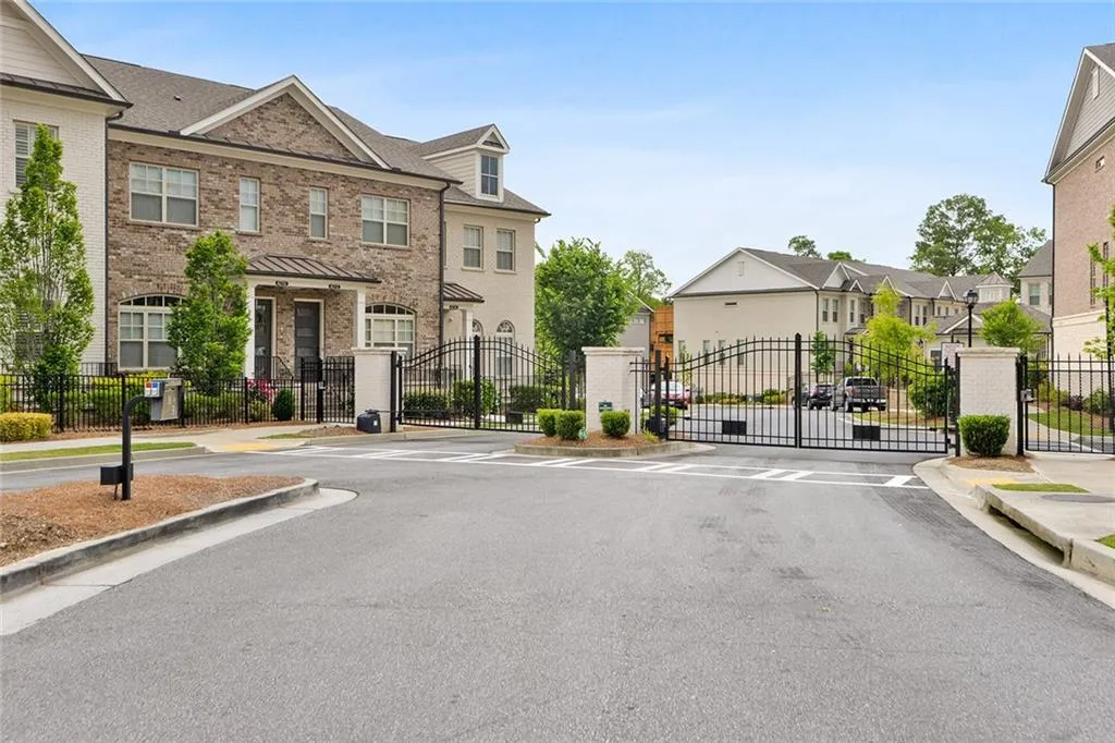 4336 Parkside Place, Sandy Springs, Georgia 30342, 3 Bedrooms Bedrooms, ,3 BathroomsBathrooms,Residential,Sold,4336 Parkside Place,6722025