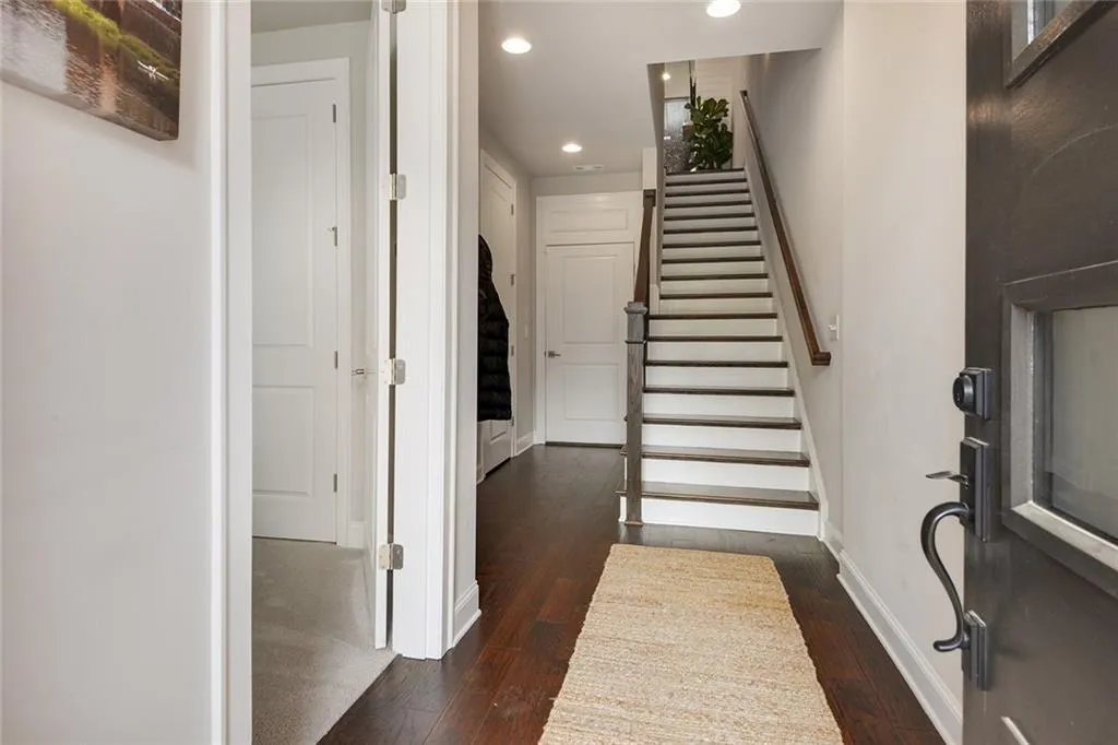 4336 Parkside Place, Sandy Springs, Georgia 30342, 3 Bedrooms Bedrooms, ,3 BathroomsBathrooms,Residential,Sold,4336 Parkside Place,6722025