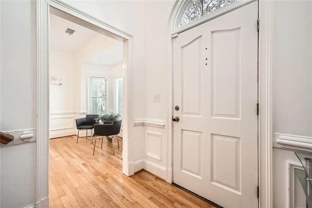 6391 Glenridge Drive Unit 125, Atlanta, Georgia 30328, 4 Bedrooms Bedrooms, ,2 BathroomsBathrooms,Residential,Sold,6391 Glenridge Drive Unit 125,7487897