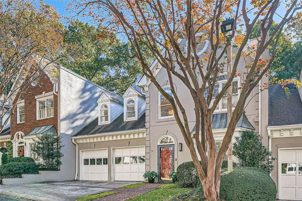 6391 Glenridge Drive Unit 125, Atlanta, Georgia 30328, 4 Bedrooms Bedrooms, ,2 BathroomsBathrooms,Residential,Sold,6391 Glenridge Drive Unit 125,7487897