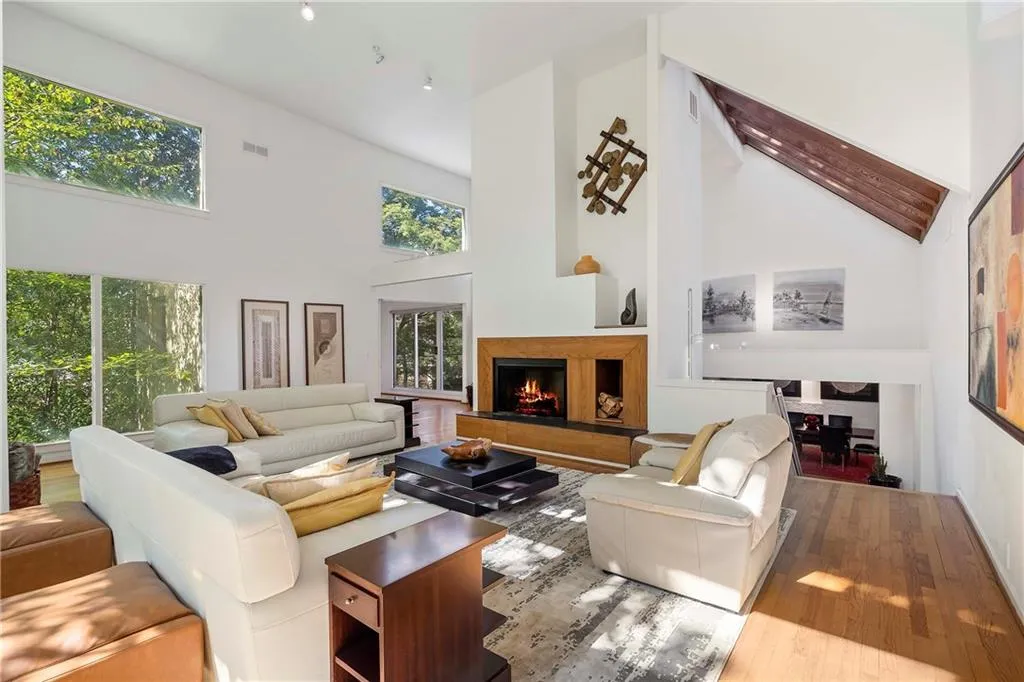 68 N Muscogee Avenue Nw, Atlanta, Georgia 30305, 5 Bedrooms Bedrooms, ,5 BathroomsBathrooms,Residential,For Sale,68 N Muscogee Avenue Nw,7647308