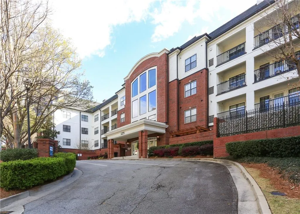 3275 Lenox Road Ne Unit 208, Atlanta, Georgia 30324, 2 Bedrooms Bedrooms, 0 ,2 BathroomsBathrooms,Residential,For Sale,3275 Lenox Road Ne Unit 208,7737593