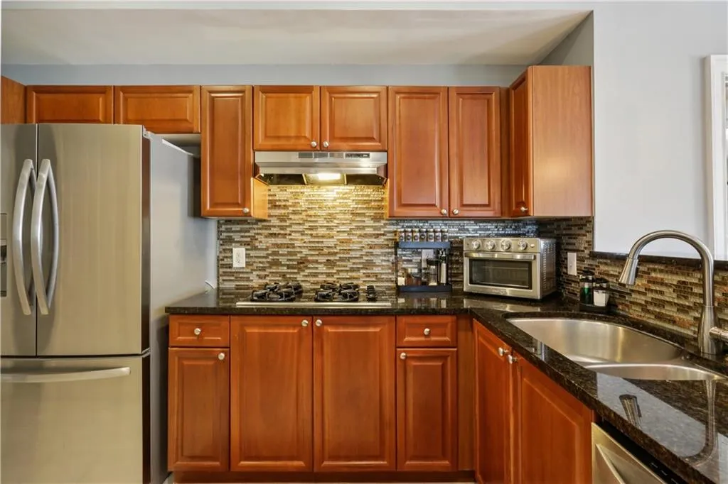 3275 Lenox Road Ne Unit 208, Atlanta, Georgia 30324, 2 Bedrooms Bedrooms, 0 ,2 BathroomsBathrooms,Residential,For Sale,3275 Lenox Road Ne Unit 208,7737593