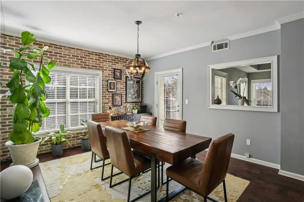 3275 Lenox Road Ne Unit 208, Atlanta, Georgia 30324, 2 Bedrooms Bedrooms, 0 ,2 BathroomsBathrooms,Residential,For Sale,3275 Lenox Road Ne Unit 208,7737593