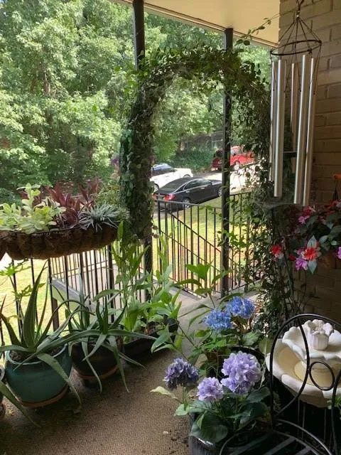 750 Dalrymple Road Unit F1, Atlanta, Georgia 30328, 4 Bedrooms Bedrooms, ,2 BathroomsBathrooms,Residential,Sold,750 Dalrymple Road Unit F1,6597856