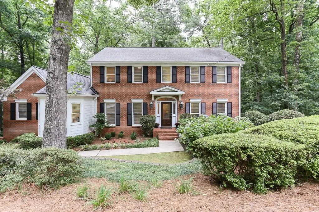 770 Overhill Court Nw, Sandy Springs, Georgia 30328, 5 Bedrooms Bedrooms, ,3 BathroomsBathrooms,Residential,Sold,770 Overhill Court Nw,6581048