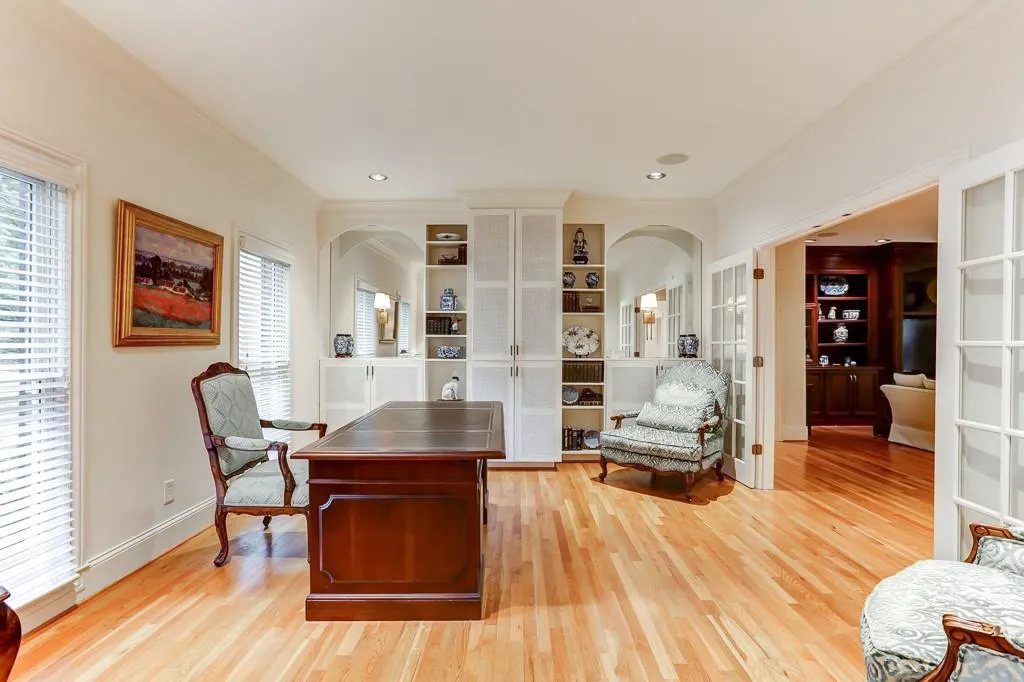 770 Overhill Court Nw, Sandy Springs, Georgia 30328, 5 Bedrooms Bedrooms, ,3 BathroomsBathrooms,Residential,Sold,770 Overhill Court Nw,6581048