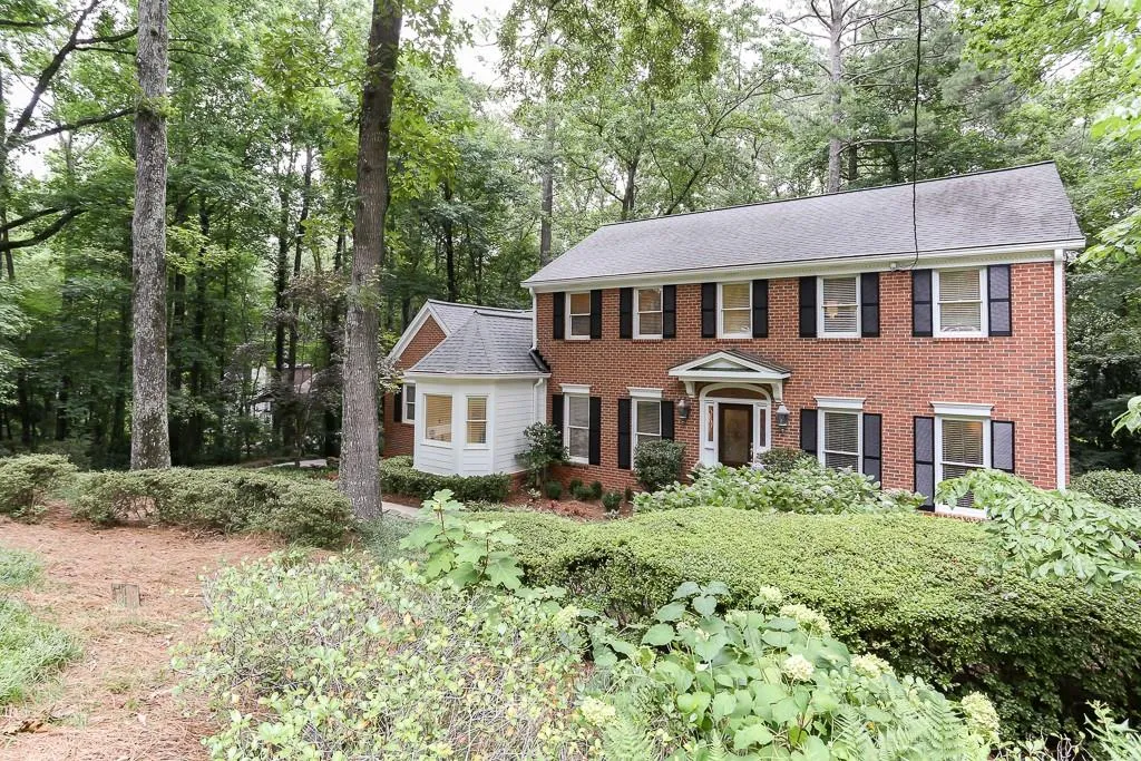 770 Overhill Court Nw, Sandy Springs, Georgia 30328, 5 Bedrooms Bedrooms, ,3 BathroomsBathrooms,Residential,Sold,770 Overhill Court Nw,6581048