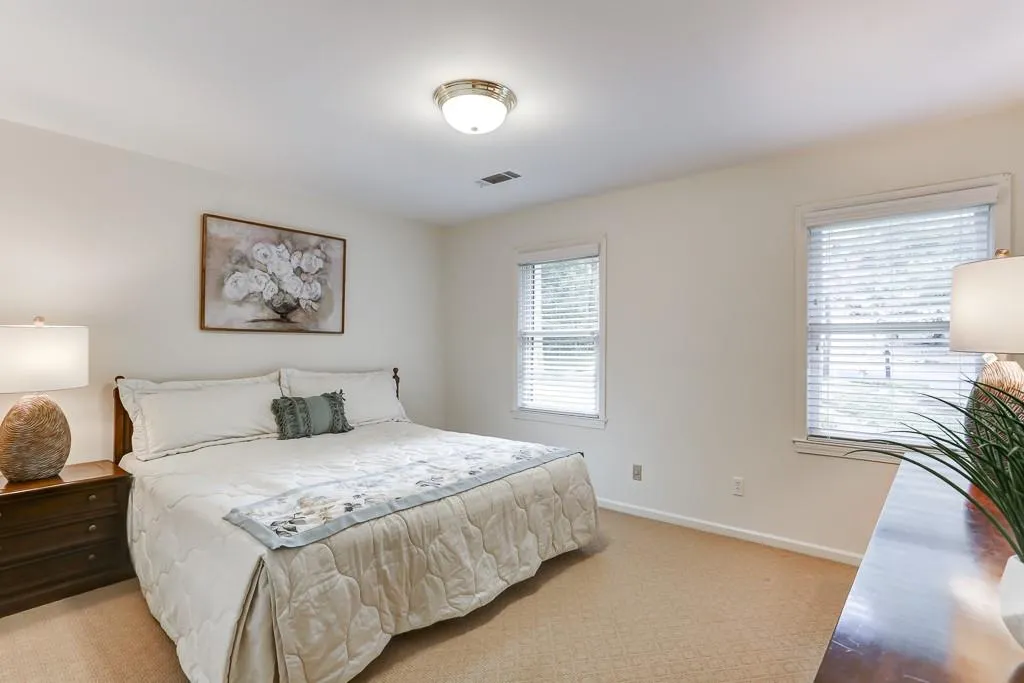 770 Overhill Court Nw, Sandy Springs, Georgia 30328, 5 Bedrooms Bedrooms, ,3 BathroomsBathrooms,Residential,Sold,770 Overhill Court Nw,6581048