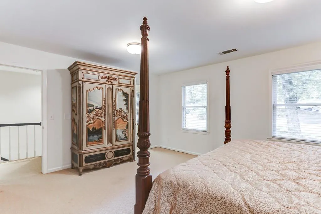 770 Overhill Court Nw, Sandy Springs, Georgia 30328, 5 Bedrooms Bedrooms, ,3 BathroomsBathrooms,Residential,Sold,770 Overhill Court Nw,6581048