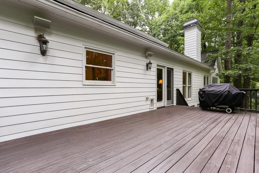 770 Overhill Court Nw, Sandy Springs, Georgia 30328, 5 Bedrooms Bedrooms, ,3 BathroomsBathrooms,Residential,Sold,770 Overhill Court Nw,6581048