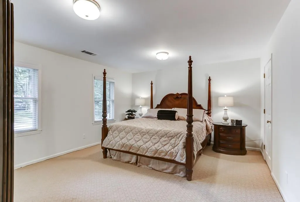770 Overhill Court Nw, Sandy Springs, Georgia 30328, 5 Bedrooms Bedrooms, ,3 BathroomsBathrooms,Residential,Sold,770 Overhill Court Nw,6581048