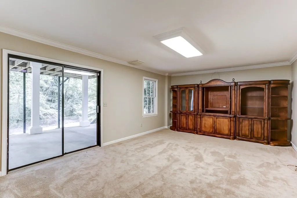 770 Overhill Court Nw, Sandy Springs, Georgia 30328, 5 Bedrooms Bedrooms, ,3 BathroomsBathrooms,Residential,Sold,770 Overhill Court Nw,6581048
