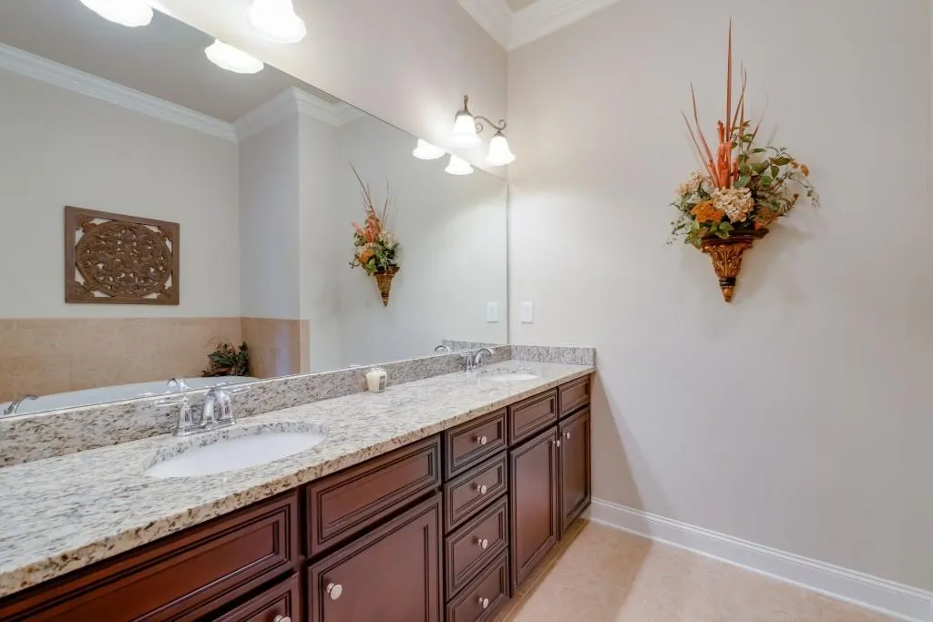 149 Alderwood Hill Unit 114, Sandy Springs, Georgia 30328, 3 Bedrooms Bedrooms, ,3 BathroomsBathrooms,Residential,Sold,149 Alderwood Hill Unit 114,5928288