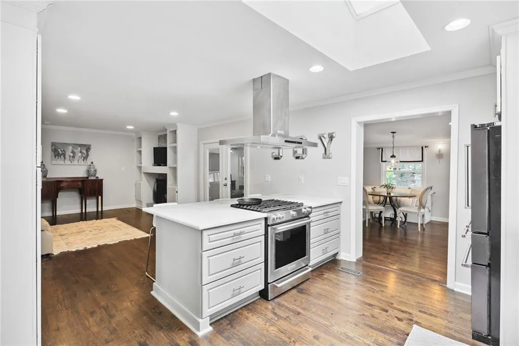 835 Starlight Drive Ne, Sandy Springs, Georgia 30342, 3 Bedrooms Bedrooms, ,2 BathroomsBathrooms,Residential,Sold,835 Starlight Drive Ne,7091175 835 Starlight Drive Ne, Sandy Springs, Georgia 30342, 3 Bedrooms Bedrooms, ,2 BathroomsBathrooms,Residential,Sold,835 Starlight Drive Ne,7091175