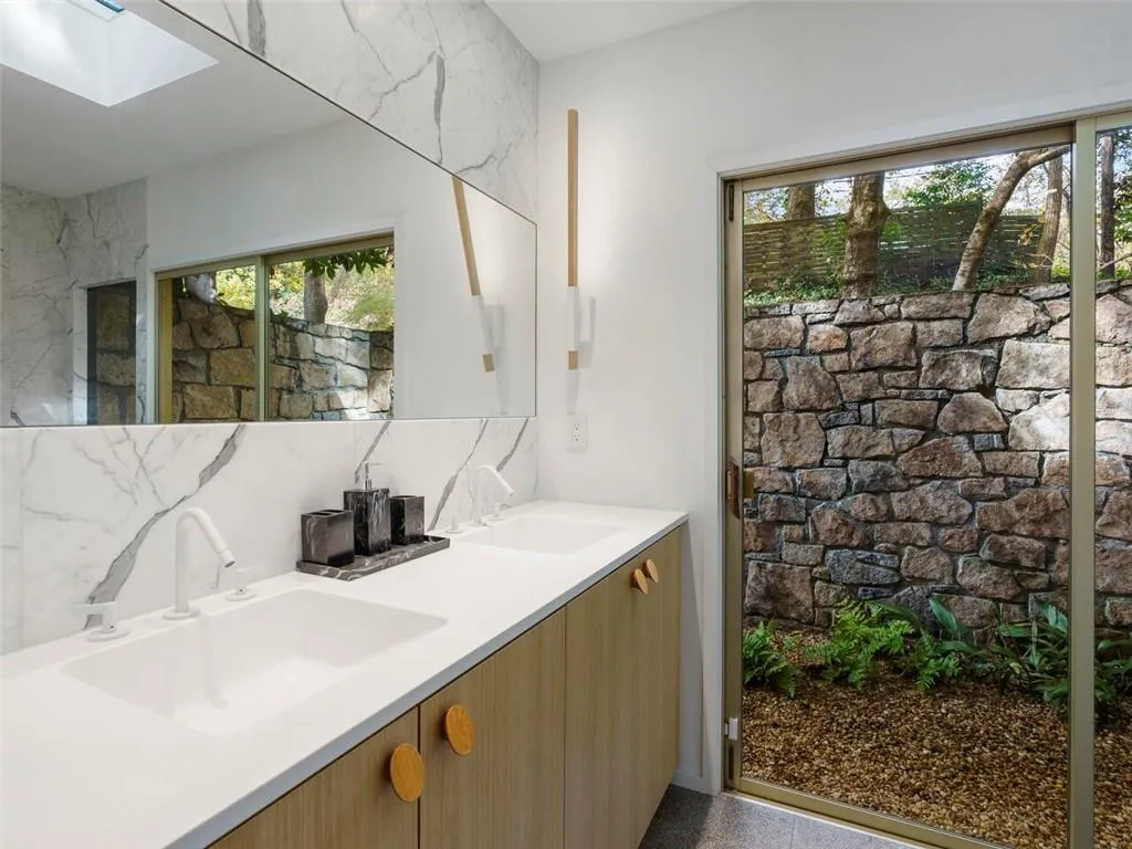 5190 Vernon Springs Trail, Atlanta, Georgia 30327, 4 Bedrooms Bedrooms, ,3 BathroomsBathrooms,Residential,Sold,5190 Vernon Springs Trail,6967552 5190 Vernon Springs Trail, Atlanta, Georgia 30327, 4 Bedrooms Bedrooms, ,3 BathroomsBathrooms,Residential,Sold,5190 Vernon Springs Trail,6967552