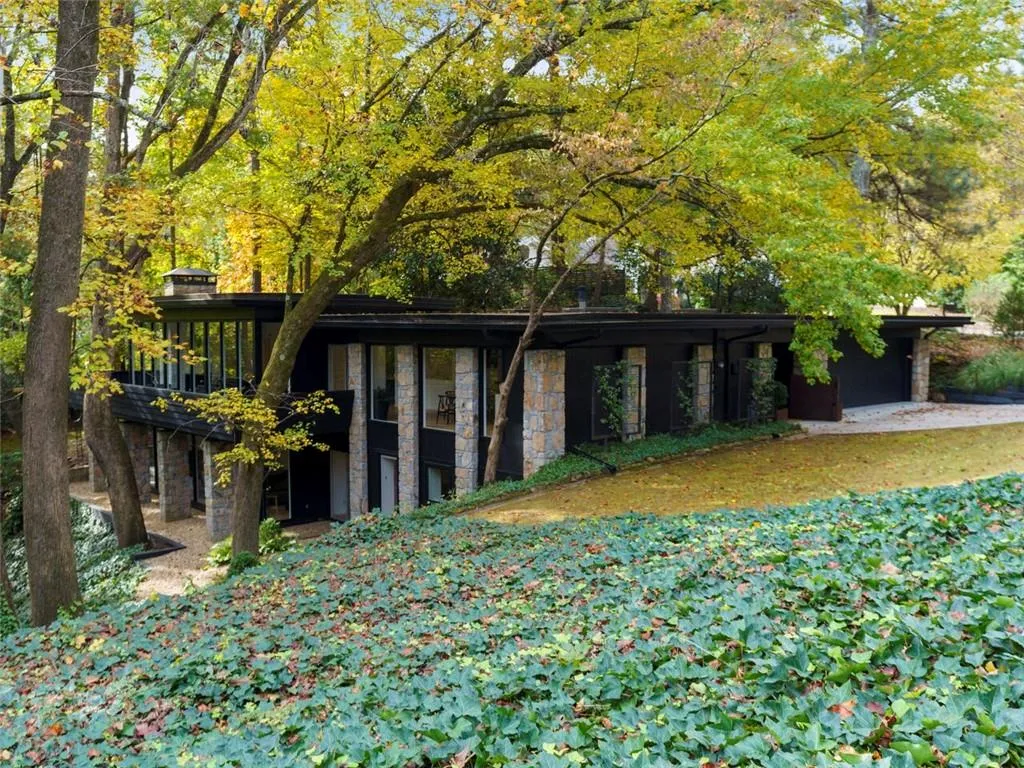 5190 Vernon Springs Trail, Atlanta, Georgia 30327, 4 Bedrooms Bedrooms, ,3 BathroomsBathrooms,Residential,Sold,5190 Vernon Springs Trail,6967552 5190 Vernon Springs Trail, Atlanta, Georgia 30327, 4 Bedrooms Bedrooms, ,3 BathroomsBathrooms,Residential,Sold,5190 Vernon Springs Trail,6967552