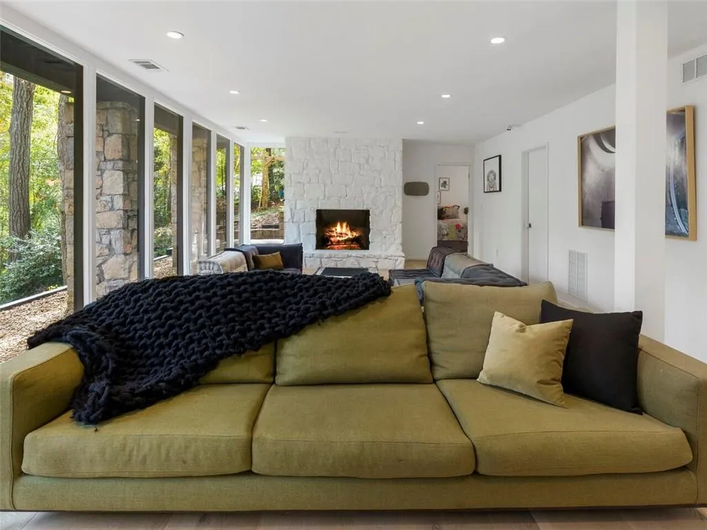 5190 Vernon Springs Trail, Atlanta, Georgia 30327, 4 Bedrooms Bedrooms, ,3 BathroomsBathrooms,Residential,Sold,5190 Vernon Springs Trail,6967552 5190 Vernon Springs Trail, Atlanta, Georgia 30327, 4 Bedrooms Bedrooms, ,3 BathroomsBathrooms,Residential,Sold,5190 Vernon Springs Trail,6967552