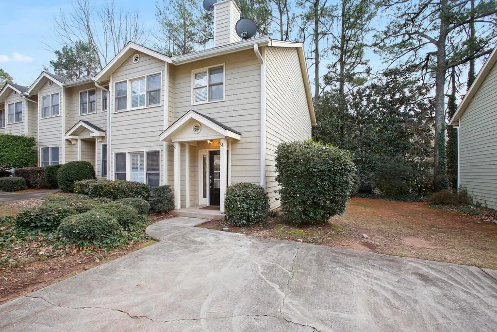 228 Peachtree Hollow Court, Sandy Springs, Georgia 30328, 3 Bedrooms Bedrooms, ,2 BathroomsBathrooms,Residential,Sold,228 Peachtree Hollow Court,6679232