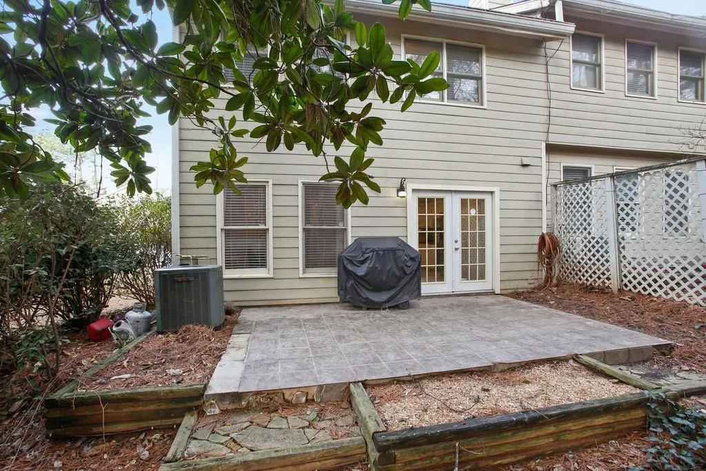 228 Peachtree Hollow Court, Sandy Springs, Georgia 30328, 3 Bedrooms Bedrooms, ,2 BathroomsBathrooms,Residential,Sold,228 Peachtree Hollow Court,6679232