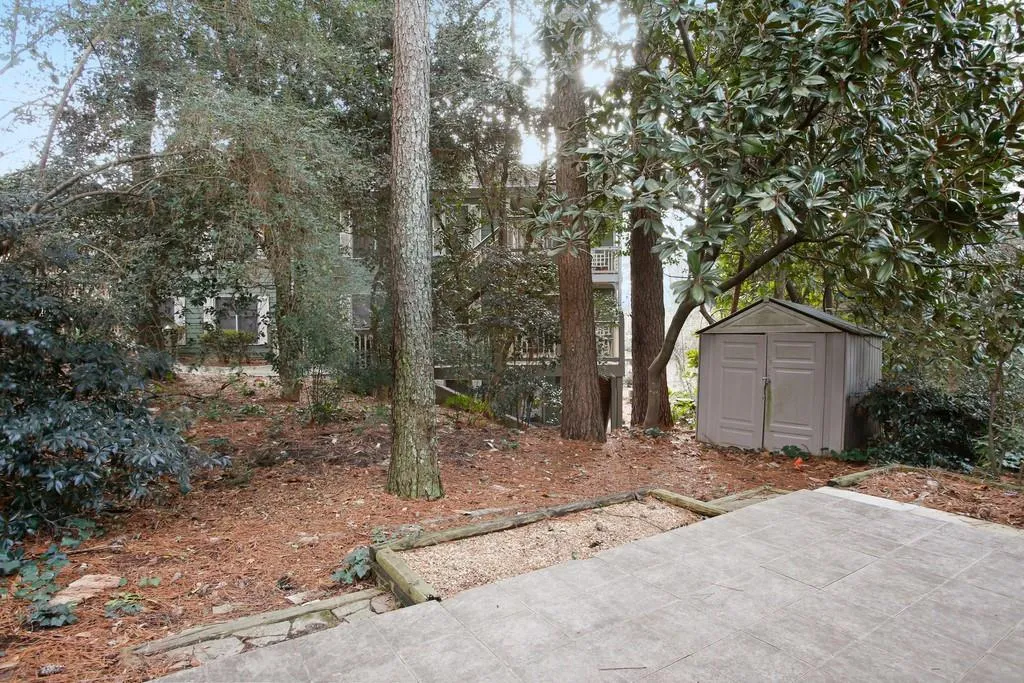 228 Peachtree Hollow Court, Sandy Springs, Georgia 30328, 3 Bedrooms Bedrooms, ,2 BathroomsBathrooms,Residential,Sold,228 Peachtree Hollow Court,6679232