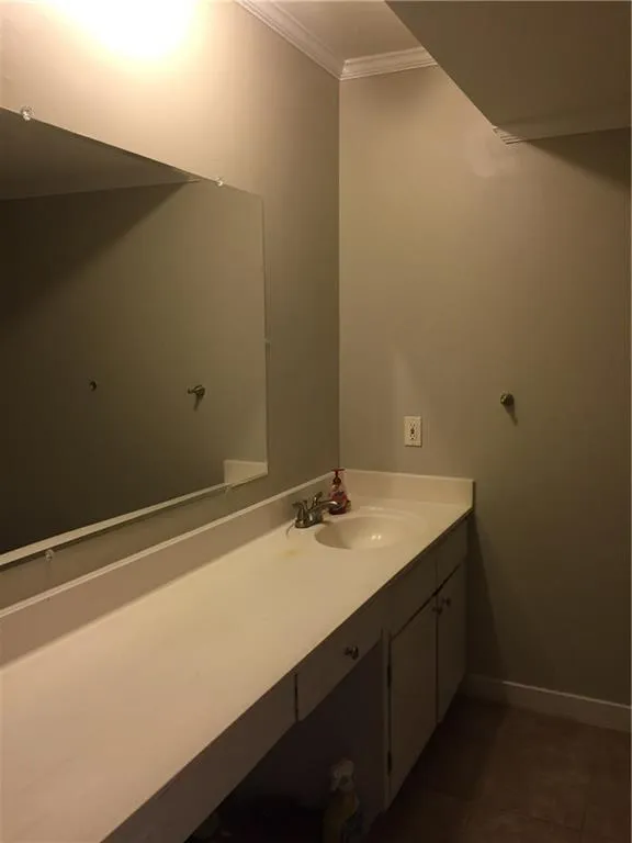 6851 Roswell Road Ne Unit C6, Atlanta, Georgia 30328, 3 Bedrooms Bedrooms, ,2 BathroomsBathrooms,Residential,Sold,6851 Roswell Road Ne Unit C6,5612470