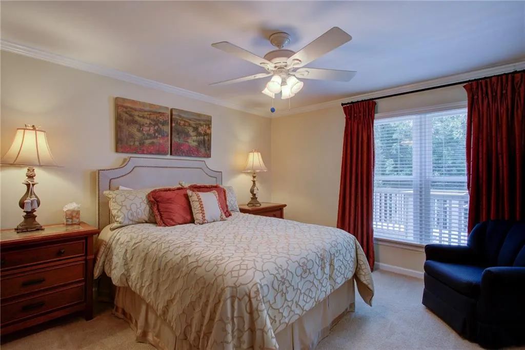 802 Camden Court, Sandy Springs, Georgia 30327, 2 Bedrooms Bedrooms, ,2 BathroomsBathrooms,Residential,Sold,802 Camden Court,7255360