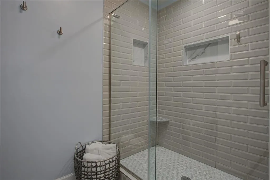 802 Camden Court, Sandy Springs, Georgia 30327, 2 Bedrooms Bedrooms, ,2 BathroomsBathrooms,Residential,Sold,802 Camden Court,7255360