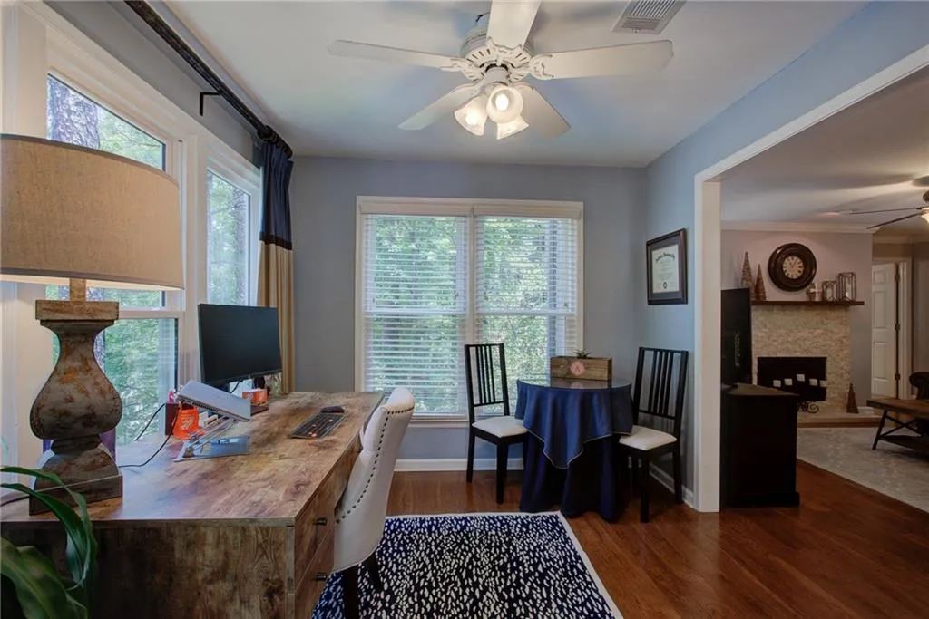 802 Camden Court, Sandy Springs, Georgia 30327, 2 Bedrooms Bedrooms, ,2 BathroomsBathrooms,Residential,Sold,802 Camden Court,7255360