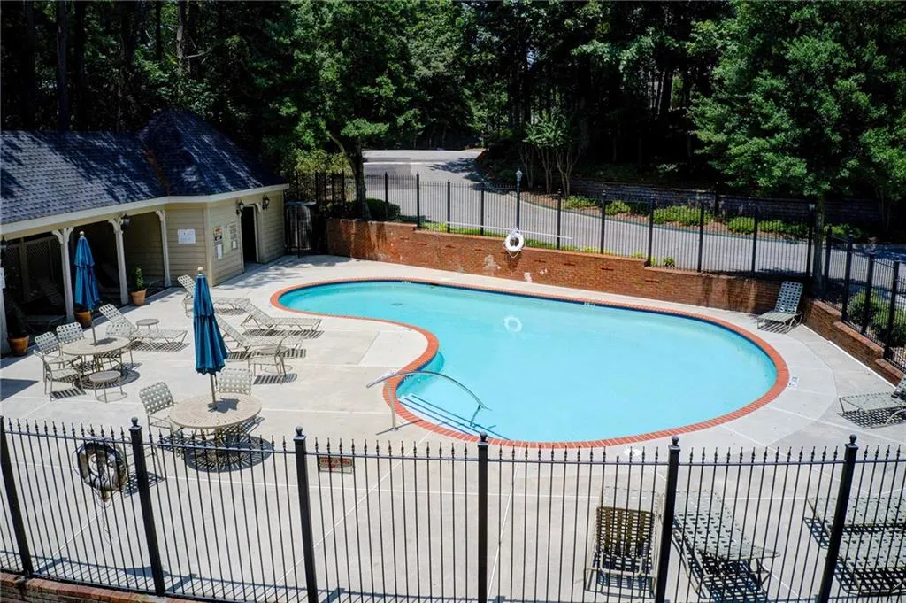 802 Camden Court, Sandy Springs, Georgia 30327, 2 Bedrooms Bedrooms, ,2 BathroomsBathrooms,Residential,Sold,802 Camden Court,7255360