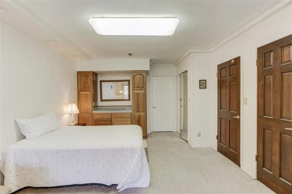 200 Spalding Circle, Sandy Springs, Georgia 30328, 6 Bedrooms Bedrooms, ,4 BathroomsBathrooms,Residential,For Sale,200 Spalding Circle,7698187
