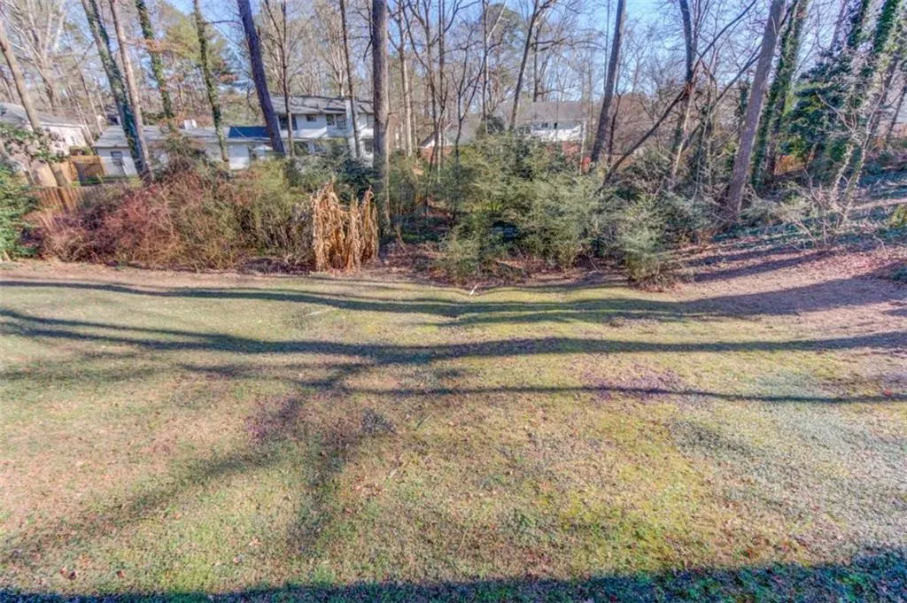 200 Spalding Circle, Sandy Springs, Georgia 30328, 6 Bedrooms Bedrooms, ,4 BathroomsBathrooms,Residential,For Sale,200 Spalding Circle,7698187