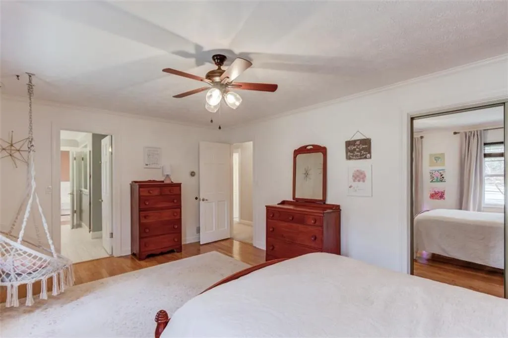 200 Spalding Circle, Sandy Springs, Georgia 30328, 6 Bedrooms Bedrooms, ,4 BathroomsBathrooms,Residential,For Sale,200 Spalding Circle,7698187