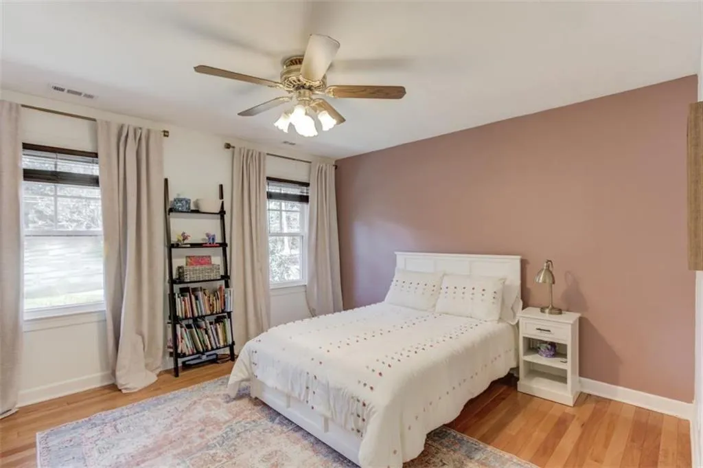 200 Spalding Circle, Sandy Springs, Georgia 30328, 6 Bedrooms Bedrooms, ,4 BathroomsBathrooms,Residential,For Sale,200 Spalding Circle,7698187